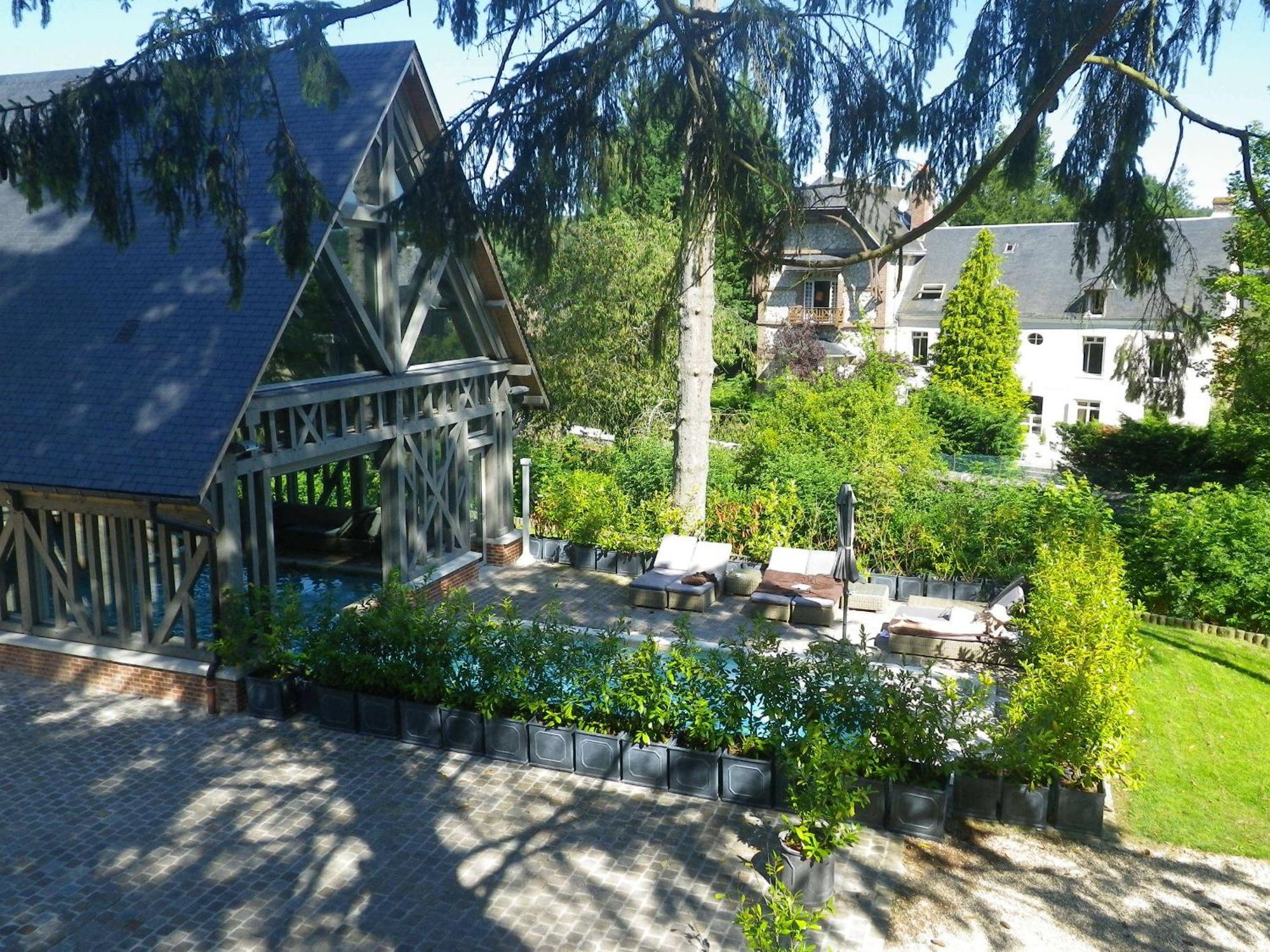 Hôtel La Licorne&Spa Lyons-la-Forêt Extérieur photo